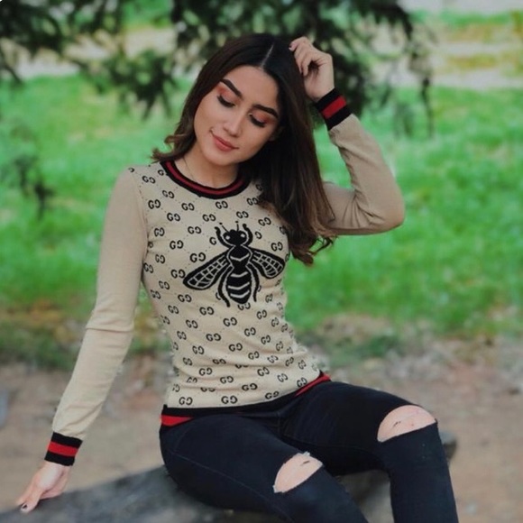 Bee sweater - Picture 1 of 2